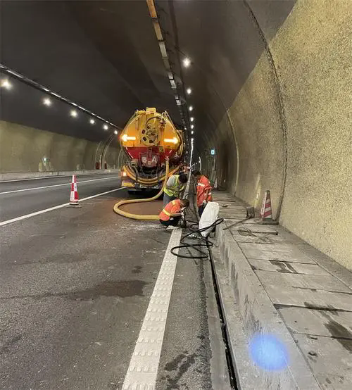 宿州隧道排水渠清淤